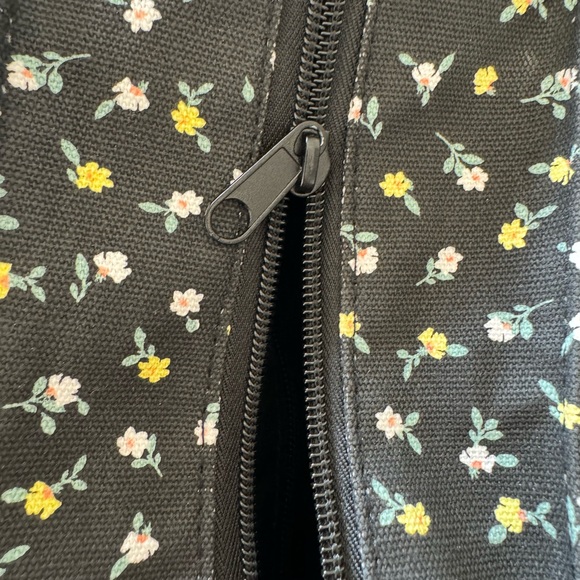 Pink by VS Large tote - Picture 7 of 15